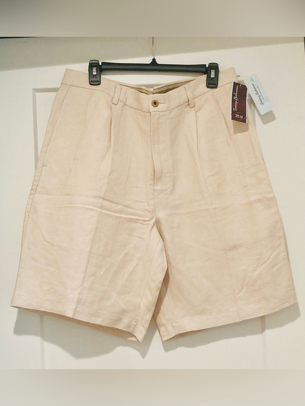 NWT Tommy Bahama TB18 Golf Swing Batter Tan Shorts Men’s Size: 34